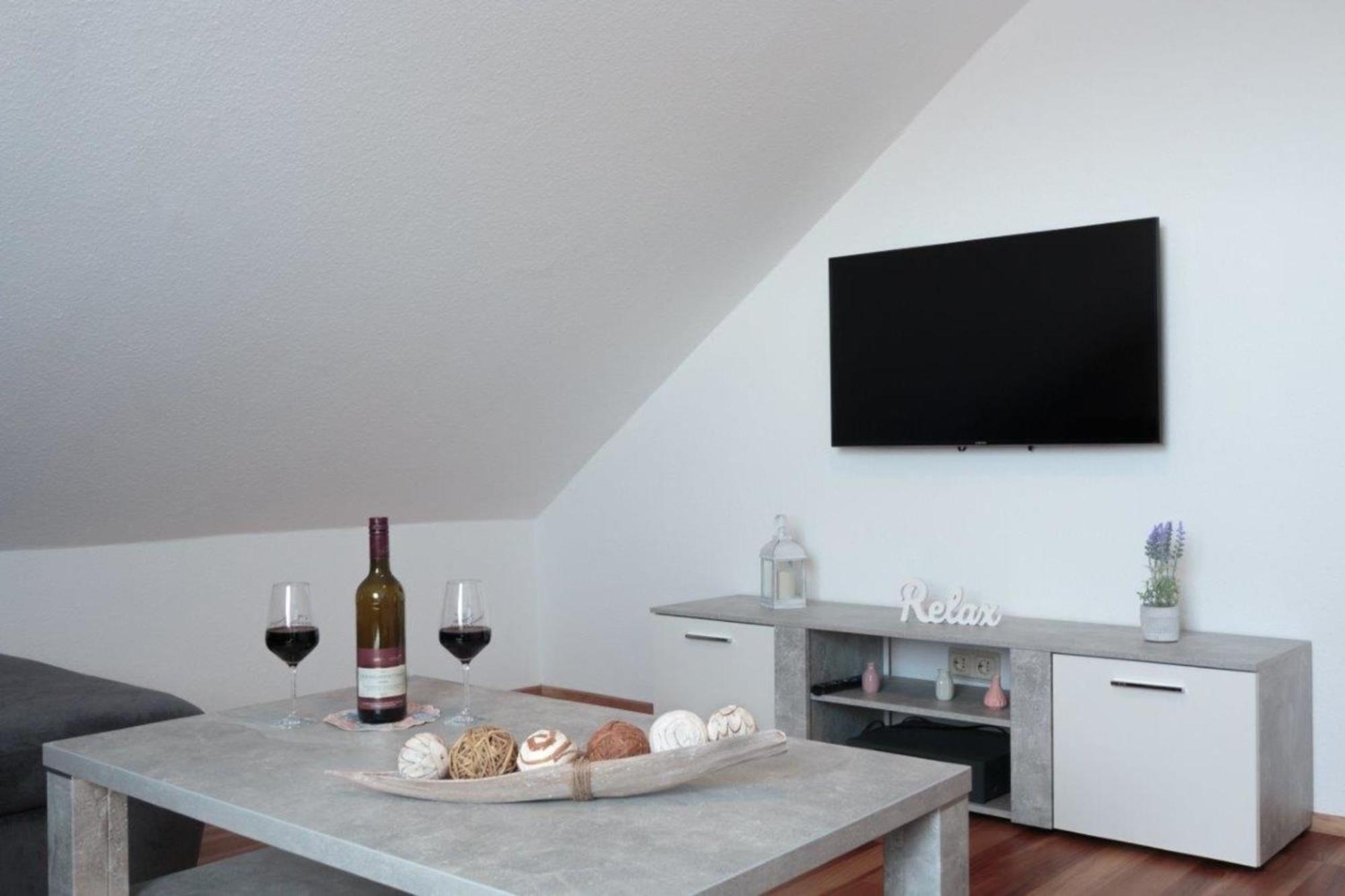 Ferienwohnung Grauschiefer Irsch Екстериор снимка